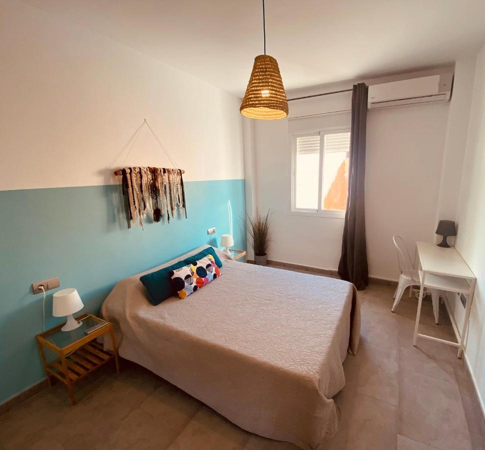 Apartamentos Chuita Playa มาลากา ภายนอก รูปภาพ
