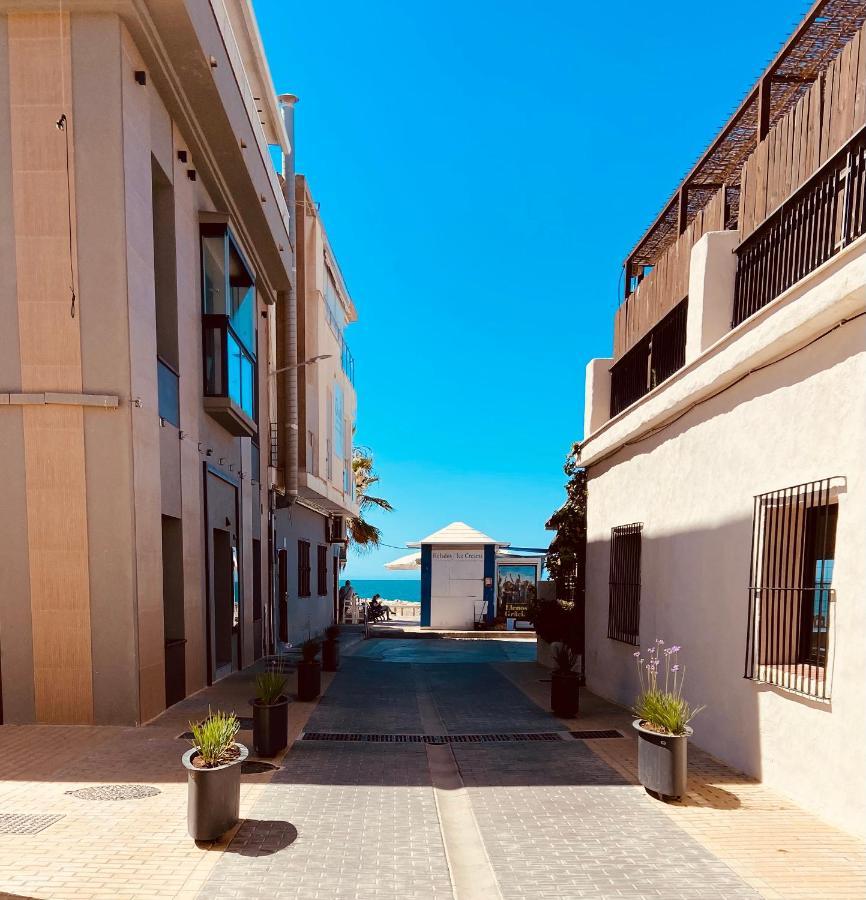 Apartamentos Chuita Playa มาลากา ภายนอก รูปภาพ