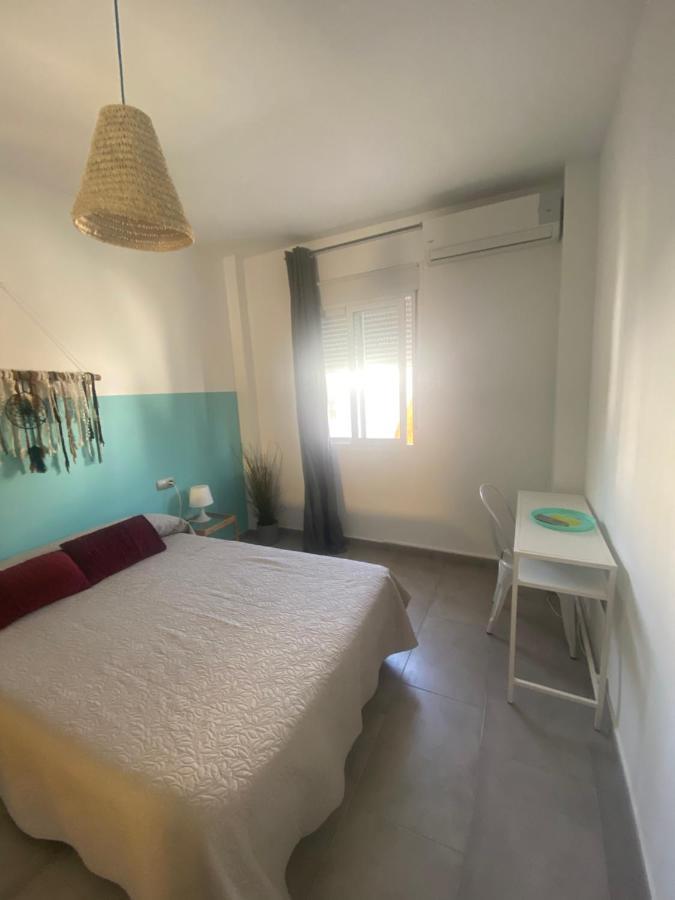 Apartamentos Chuita Playa มาลากา ภายนอก รูปภาพ
