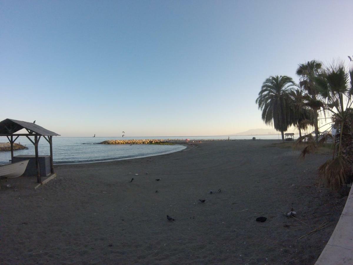 Apartamentos Chuita Playa มาลากา ภายนอก รูปภาพ