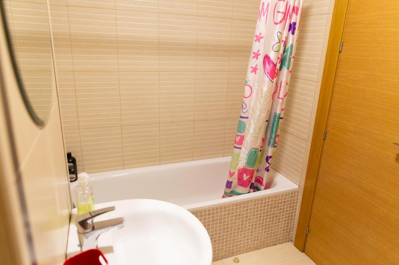 Apartamentos Chuita Playa มาลากา ภายนอก รูปภาพ